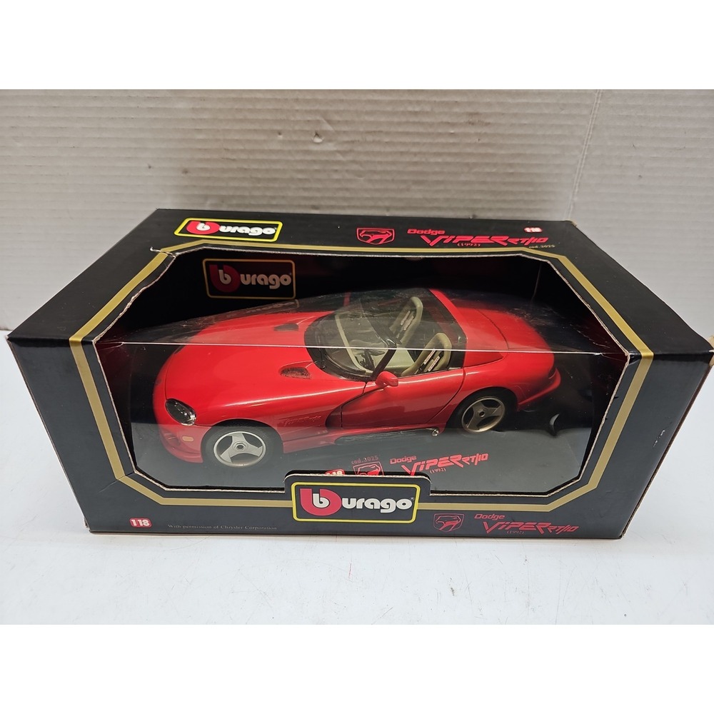 Dodge Viper 3025 RT/10 1992 Red Model - Burago 1/18 Scale die-cast  "New"